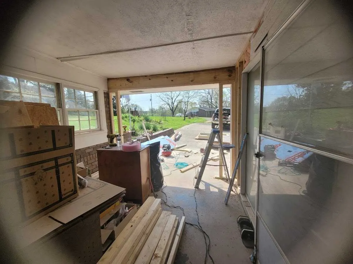 Air movers and dehumidifier for Drying & Dehumidification in Melvindale